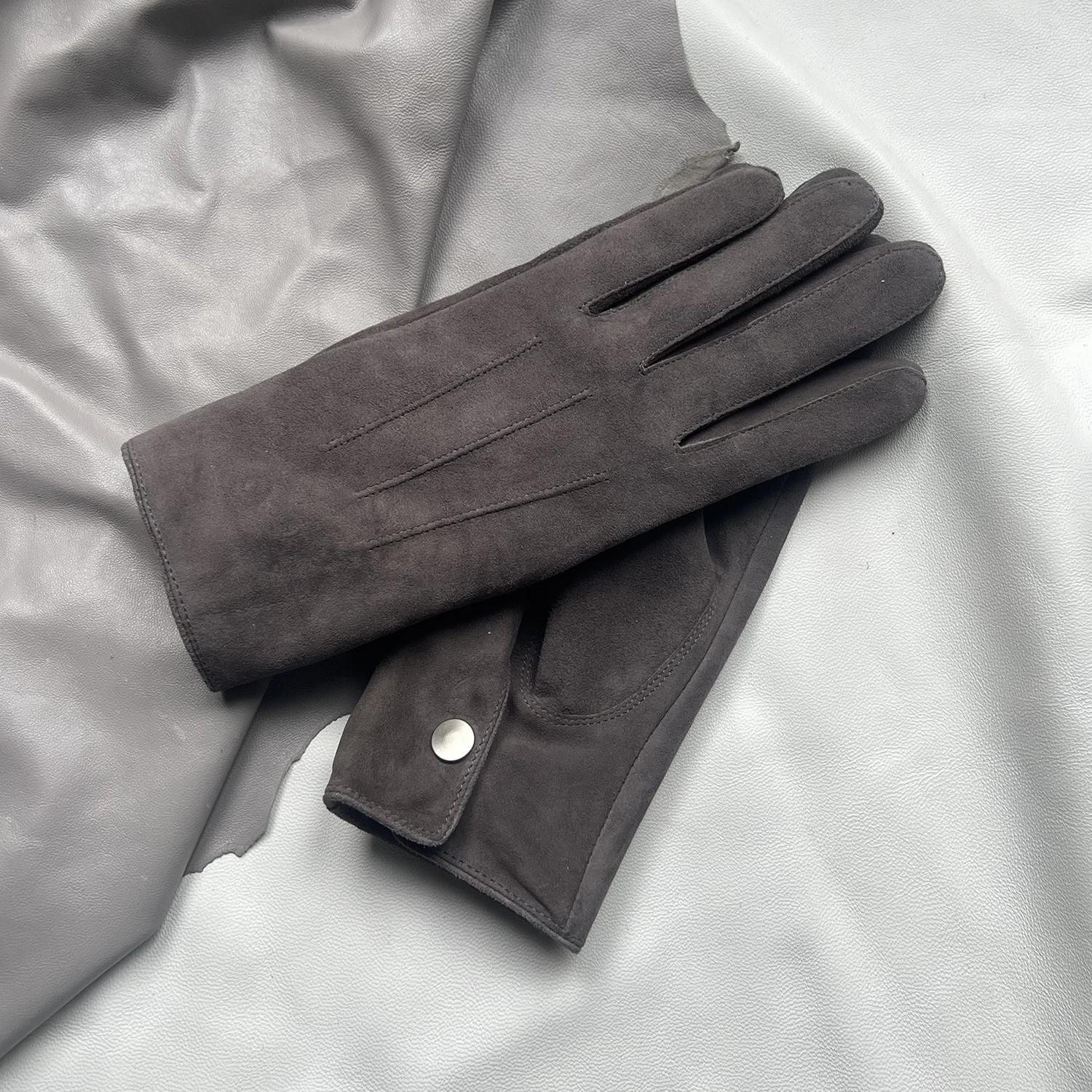 guantes-de-gamuza-grises-para-hombre-guantes-cortos-de-cuero-para-mujer-color-neutro-a-la-moda-mate-elegantes-y-casuales