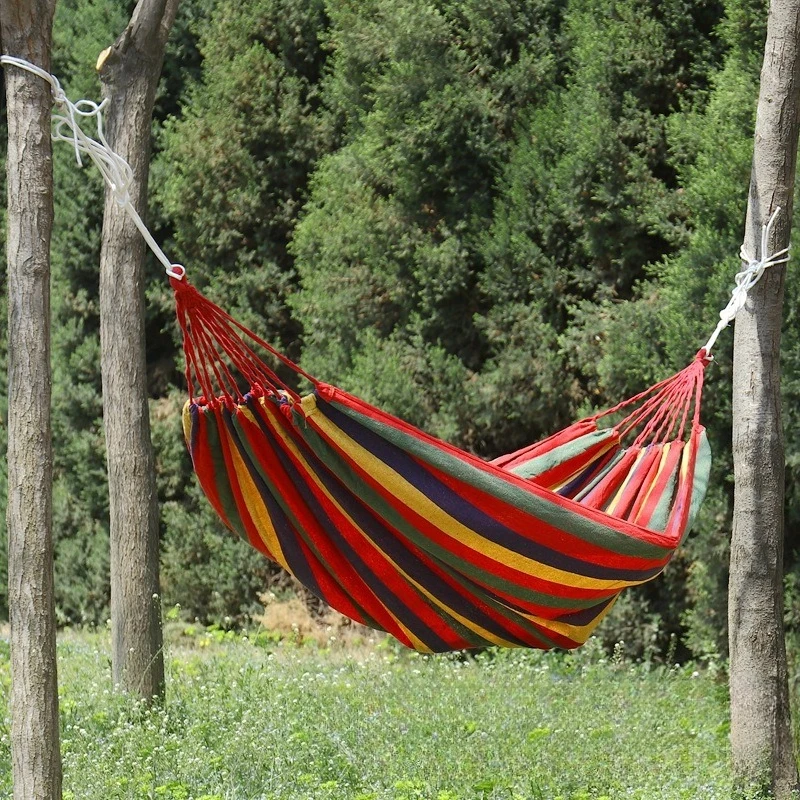 

Thickened canvas hammock Outdoor anti-slip feature, with wooden sticks for single-person / double-person use