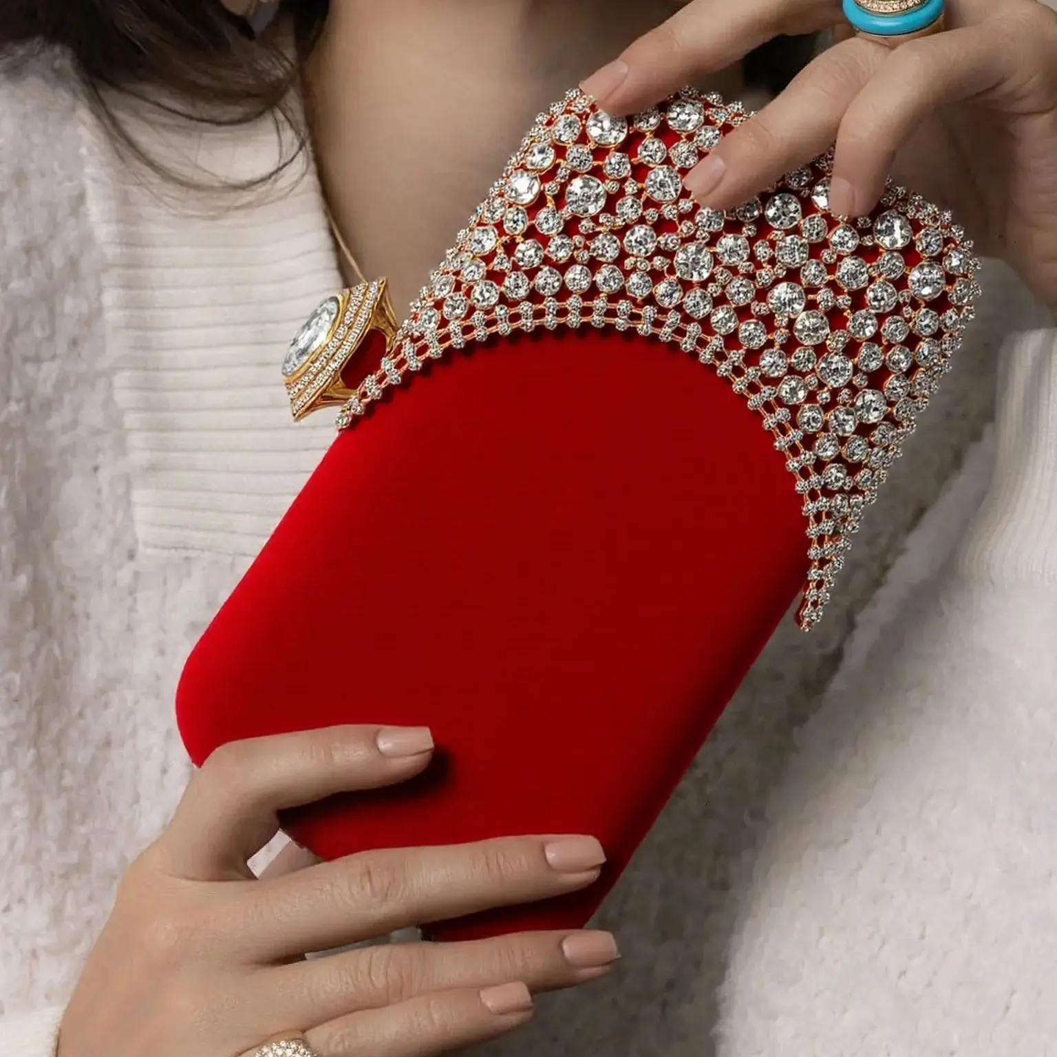 

Hollow Design Women Evening Bags Velvet Glitter Fashion Ladies Wedding Party Clutch Bags Shoulder Chain Diamonds Handbags