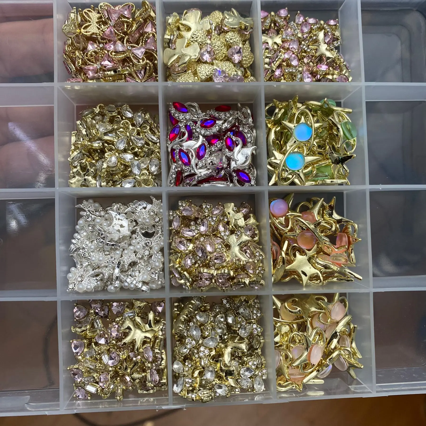 10 sztuk 3D aluminiowe zawieszki do paznokci luksusowe gwiazda księżyc akcesoria brokat Rhinestone części do paznokci materiały artystyczne do