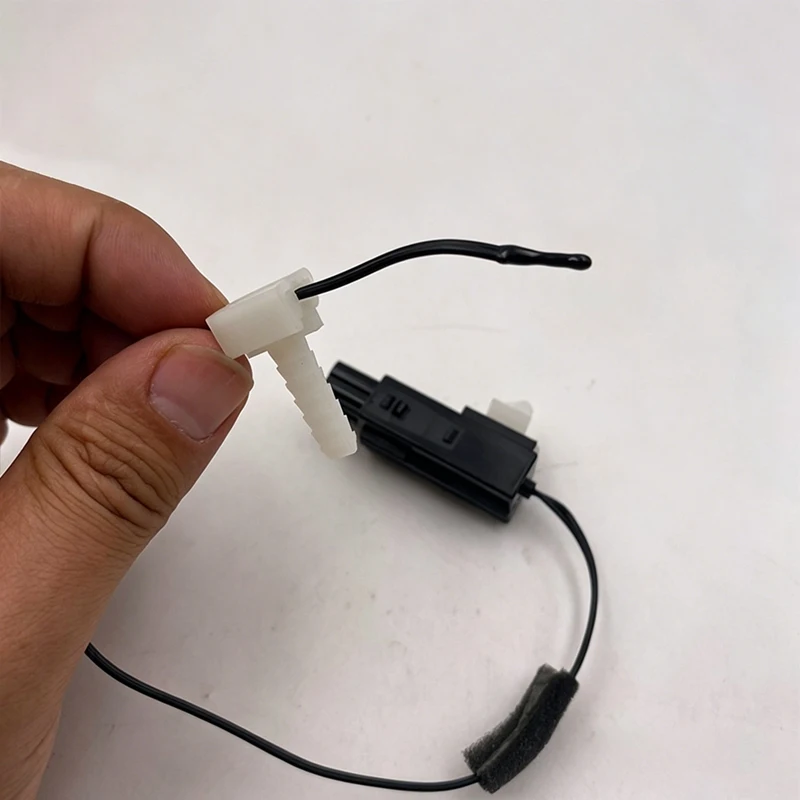 NCSMT 97143-2D010 971432D010 Air Conditioning Temperature Sensor for Hyundai Elantra COUPE