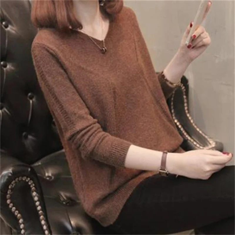 2025 New Sweater Pullover Korean Loose Style Top V-Neck Underlay Knitwear Autumn/Winter Fashion Women Pullover Solid Color Knit