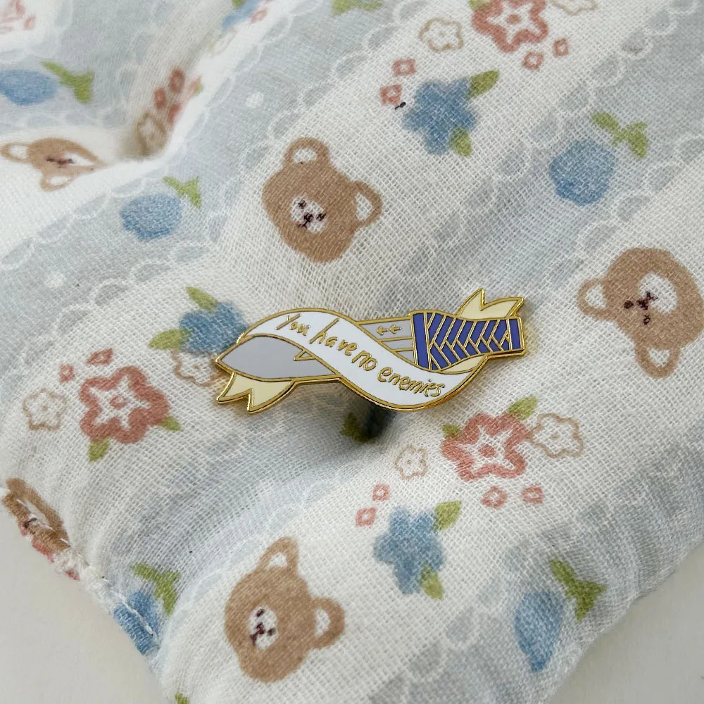 ليس لديك أعداء المينا دبوس Thorfinn Karlsefni Shortsword شارة Vinland Saga الطرفية مجوهرات هدية #4