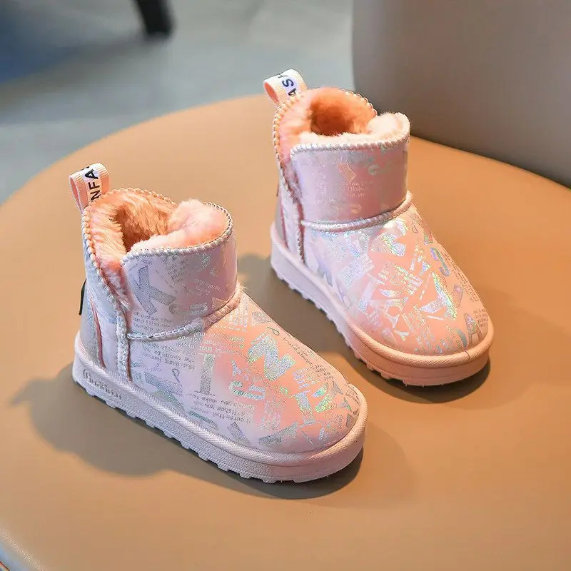 Stivali da neve impermeabili per bambini Stivali corti antiscivolo foderati in pile caldo invernale per scarpe da esterno casual alla moda per ragazzi e ragazze
