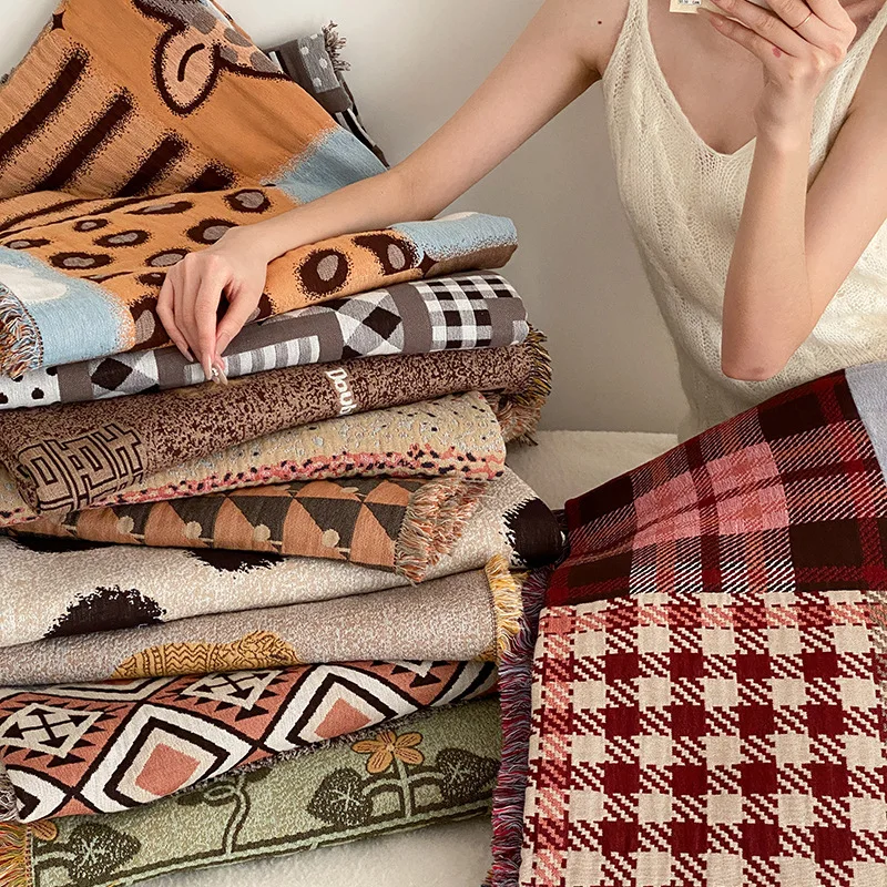 

Customizable 2025 spring and summer new cotton fringed blanket travel shawl towel quilt pillowcase three-piece set