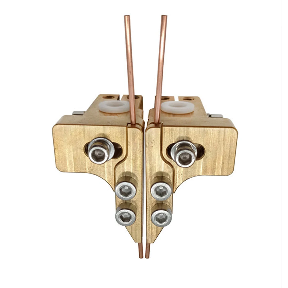 Triangle Copper Chuck Spot Welder Heads Precise Clamping and Positioning; High Electrical and Thermal Conductivity.