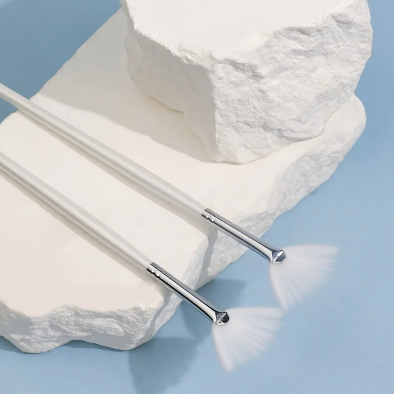 แปรงดูแลผิวสีเบจขนาดเล็ก 20 ชิ้น รูปทรงพัดลม ขนแปรงไนลอนนุ่ม สำหรับใบหน้า ร้านเสริมสวย สปา ใช้ในบ้าน - ขัดผิวอย่างอ่อนโยน