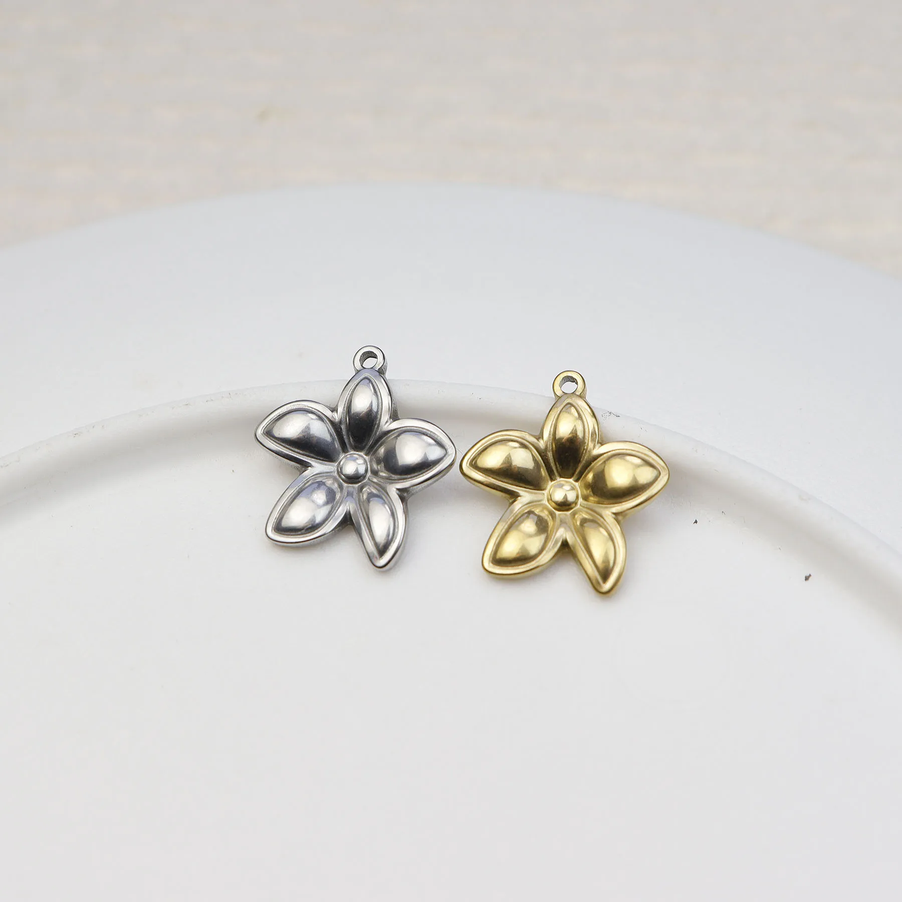 5pcs Casting Stainless Steel Flower Charms Pendant DIY Necklace Earrings Bracelets Jewelry Charm PVD Plate Water Proof