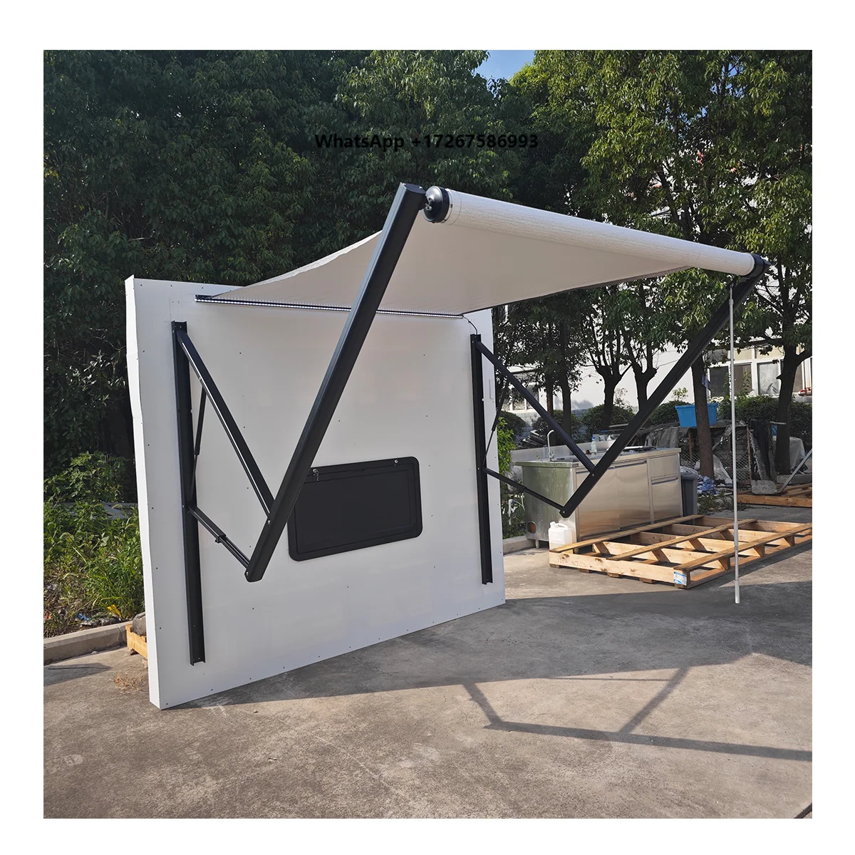 

Compact American Style Awning Retractable Sun Shade for RV Use