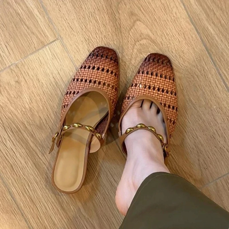 

2025 Fashion Woven Slip-on Half Slippers Fashion New Square Toe Shallow Mouth Metal Buckle Block Heel Wrapped Sandals
