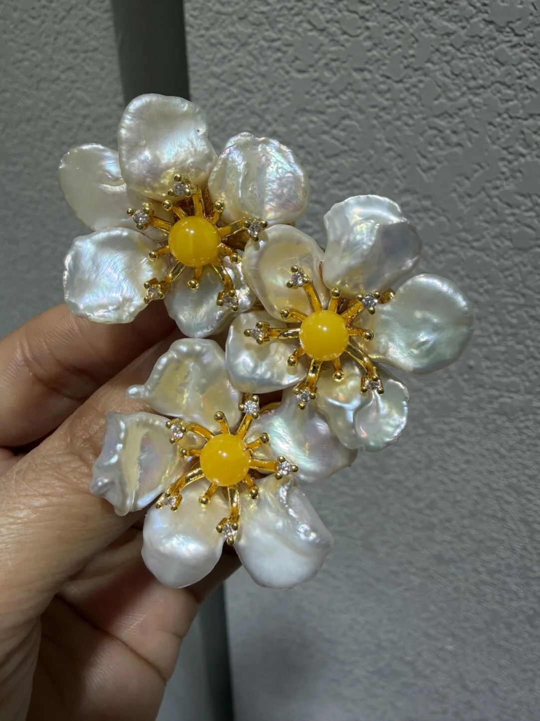 natural fresh water pearl brooch flower copper fashion women jewelry
