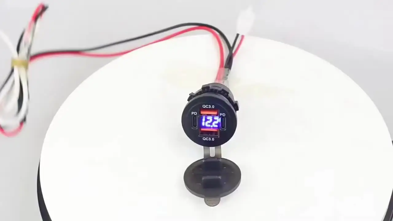 Car Charger Socket Dual Type-C & Dual USB 4Ports Fast Charging Socket Waterproof with Voltmeter 12V/24V For Car Boat Motorcycle