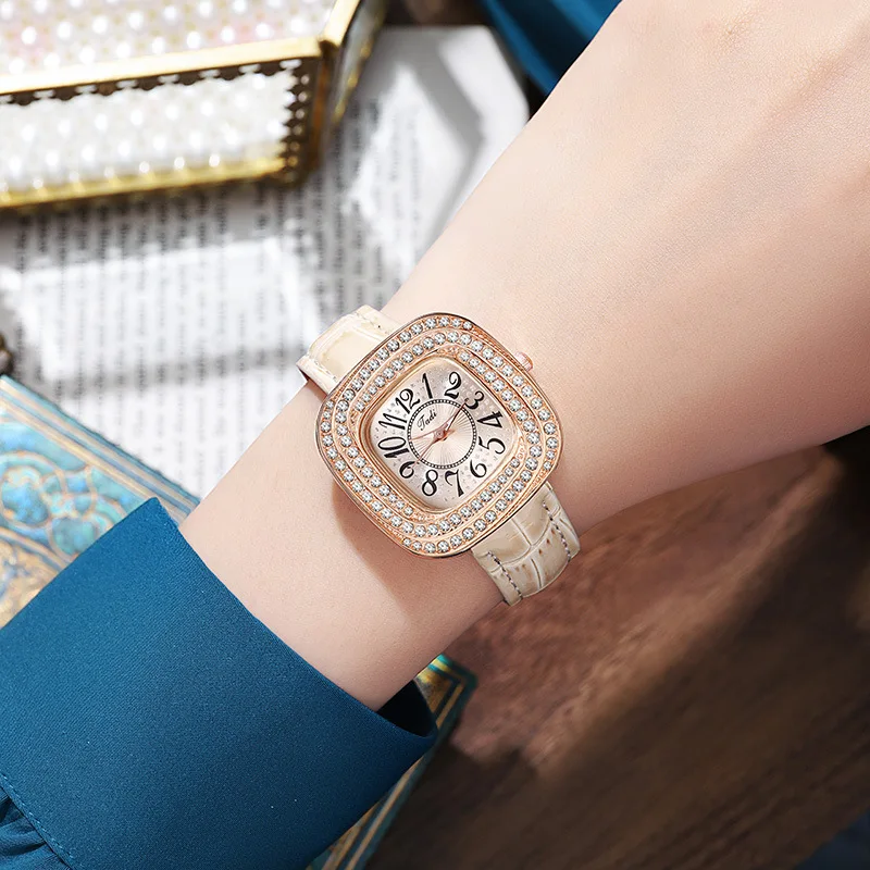 Women's Elegant Quartz Watch Fashion Female Wristwatch Starry Sky Design Diamond Studded Leather Strap Ladies Watch Girl Gifts view 3