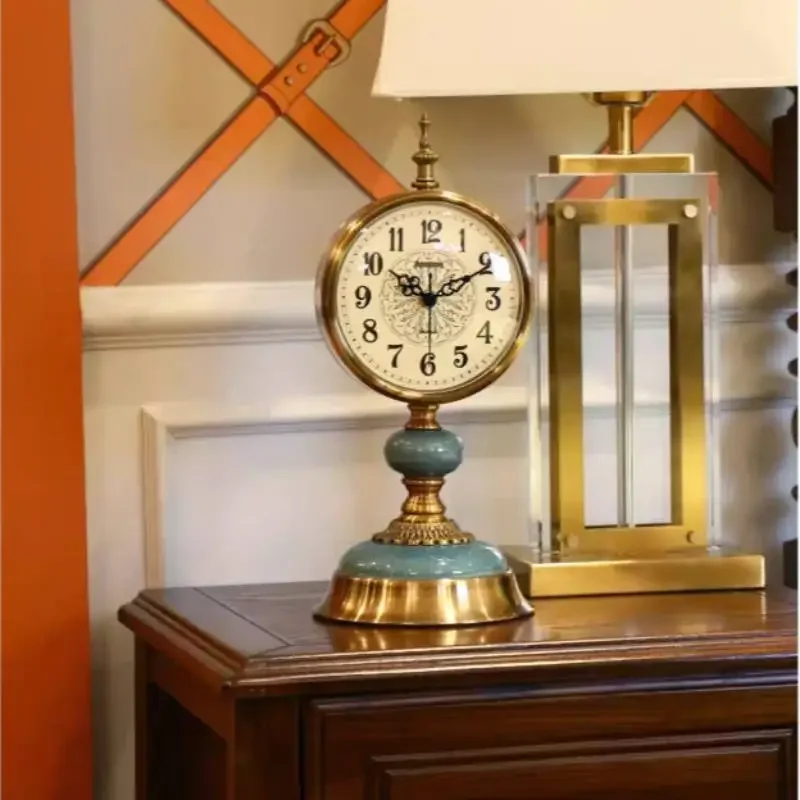*Metal Elegant Green Table Clock Fashion Unique Gold Vintage Digital Clock Living Room Design Orologio Da Parete Room Decoration