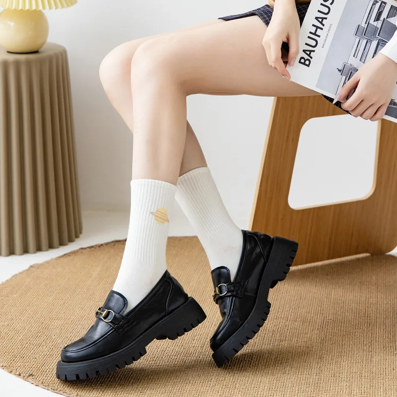 

Embroidery Planet Mid-tube Socks Korean Version of Men and Women Instagram Trend Street Couple Socks Gift Student Sports Socks