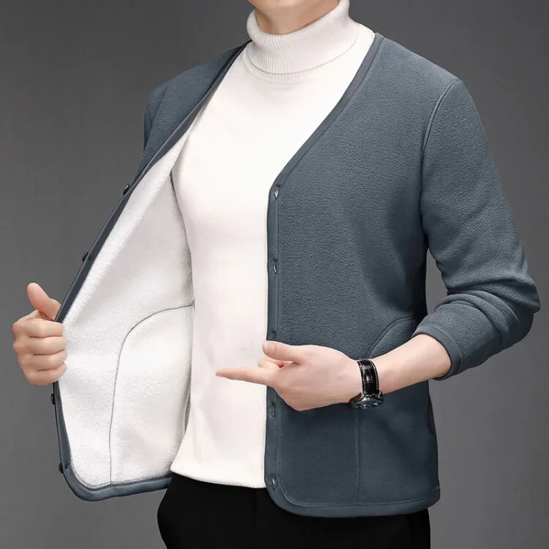 2024 New Men's Autumn and Winter Casual and Fashionable Solid Color V-neck Jacket, Large Size High-end Velvet Jacket