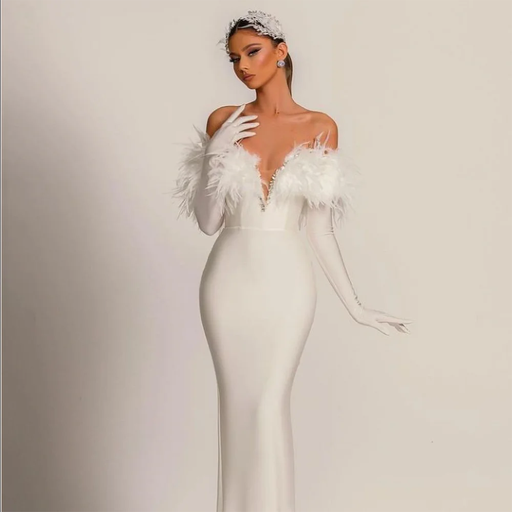 Vintage White Feathers Evening Dress Elegant V-Neck Strapless Floor Length Mermaid Gowns Fashion Party Prom Dress for Women 2023