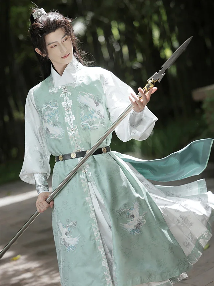 Ming made the cover armor paste and dragged the cool and handsome chivalrous childe Hanfu men autumn and winter 2023 new style.