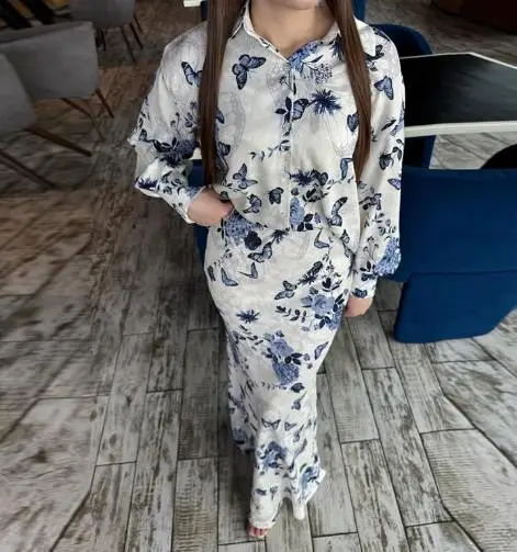 

2025 New Women's Long Sleeve Blouses & Printed Skirt Set Female Comfortable Wear Temperament Woman Elegant Mermaid Skirts Outfit