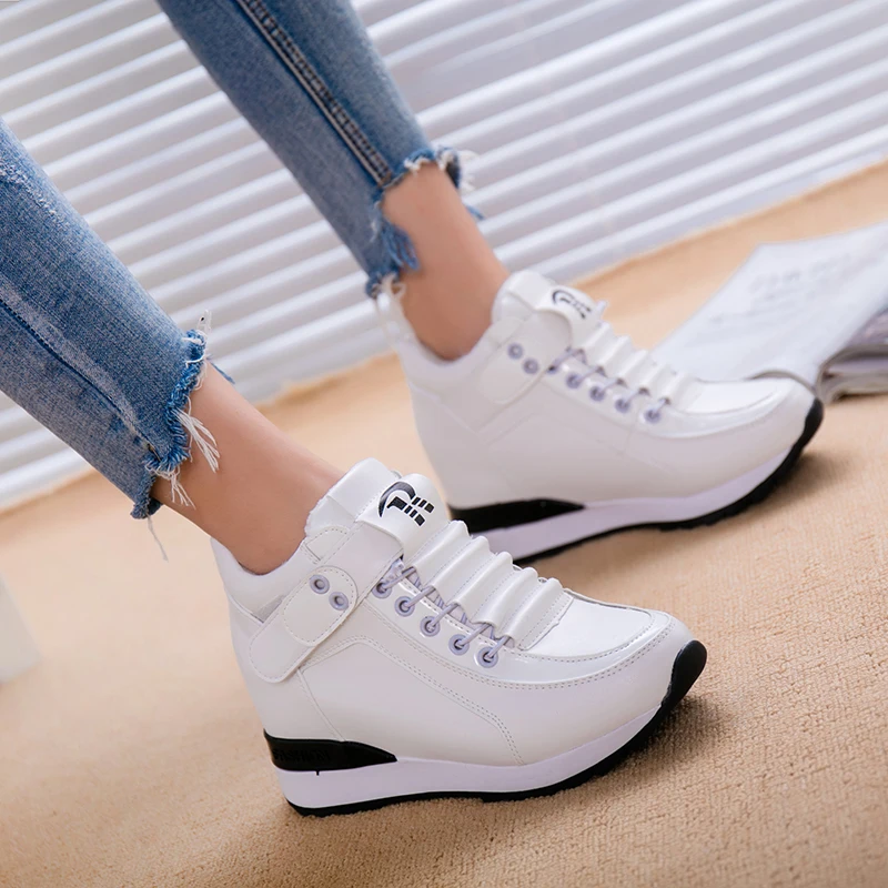 Women Casual Shoes Autumn Platform Hidden Increasing Sneakers PU Leather Shoes Woman Breathable High Quality White Shoe New 2021