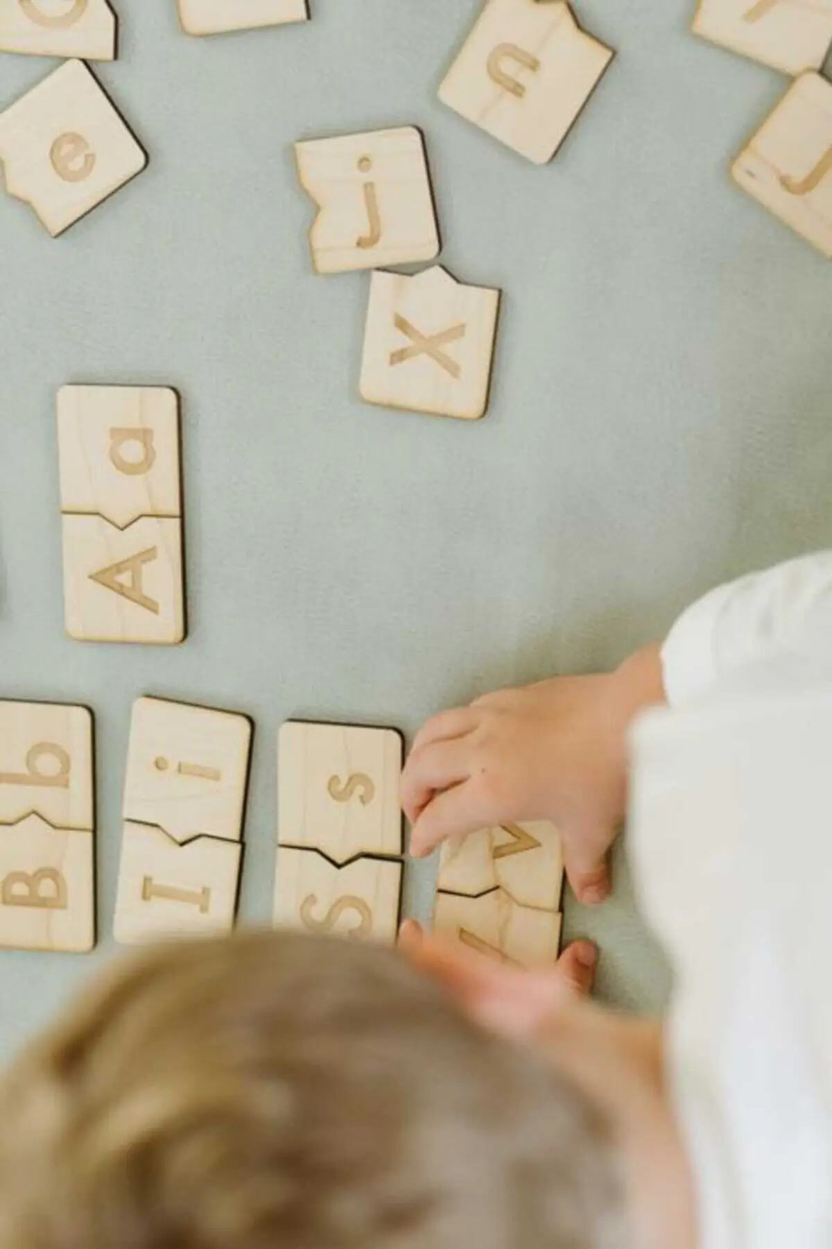 Montessori English & Turkish Wooden Alphabet Puzzle Large And Small Letter Matching Game