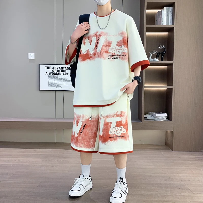 夏のカジュアルルーズメンズスポーツショーツtシャツセット、トレンディな服、5分袖ポリエステル繊維素材