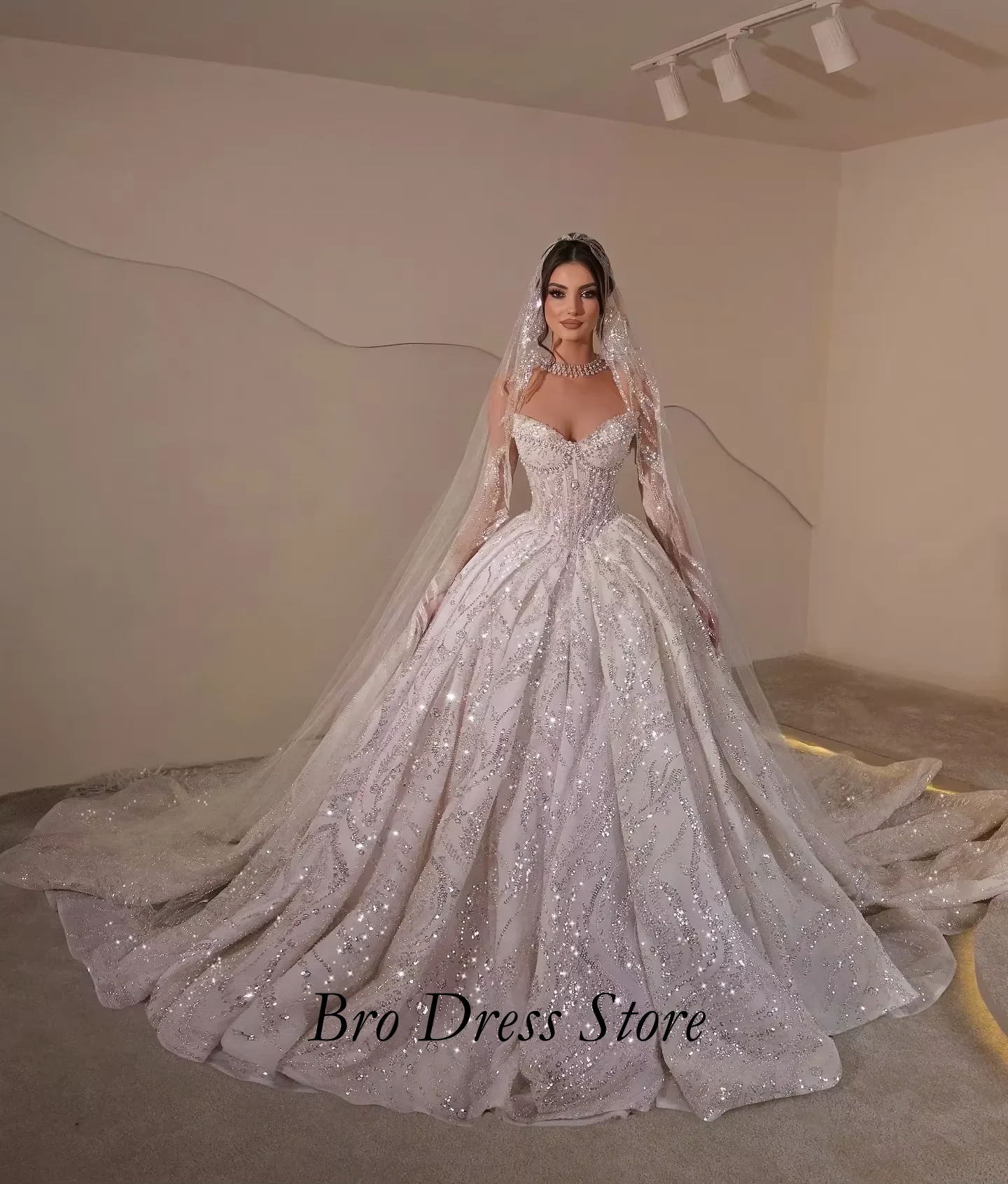 Customzied Glitter Wedding Dress Sleeveless Sweetheart Crystal Ball Gown Princess Bridal Gown Cathedral Train Vestido De Novia