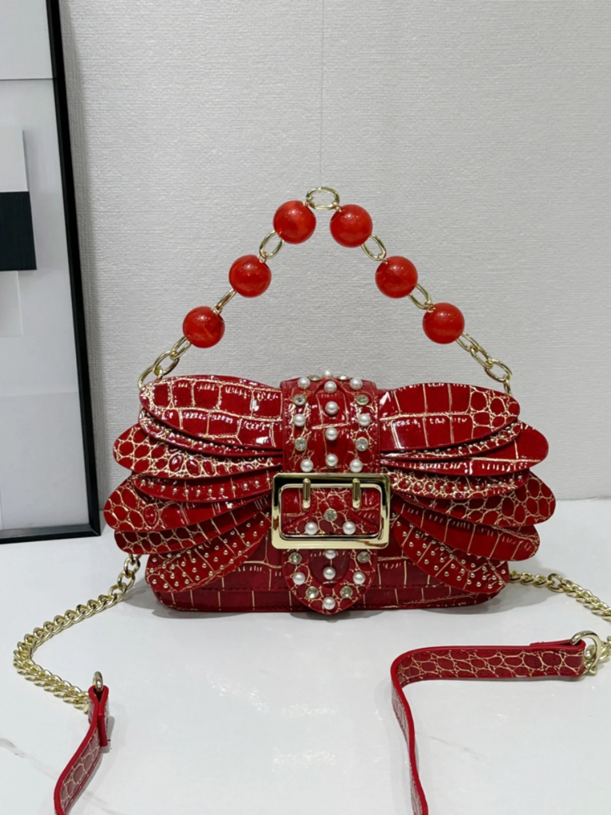 

Новая женская сумка через плечо 2024 года, большая вместимость, универсальная, модная, повседневная, простой стиль, из искусственной кожи