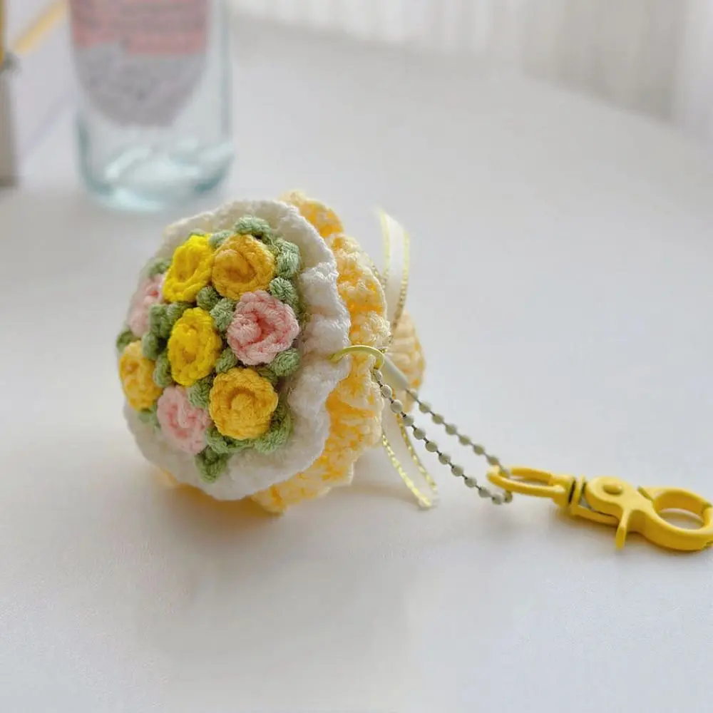 Colorful Bridal Bouquet Keychain Handmade Car Keyring Badminton Bouquet Pendant Crochet Hanging Accessory Knit Flower Keychain