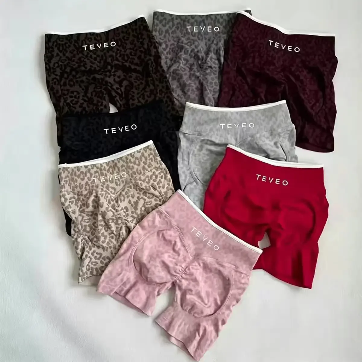 TEVEO Short de yoga sans couture pour femme, imprimé léopard, taille haute, effet galbant fessier, avec coutures latérales, pour