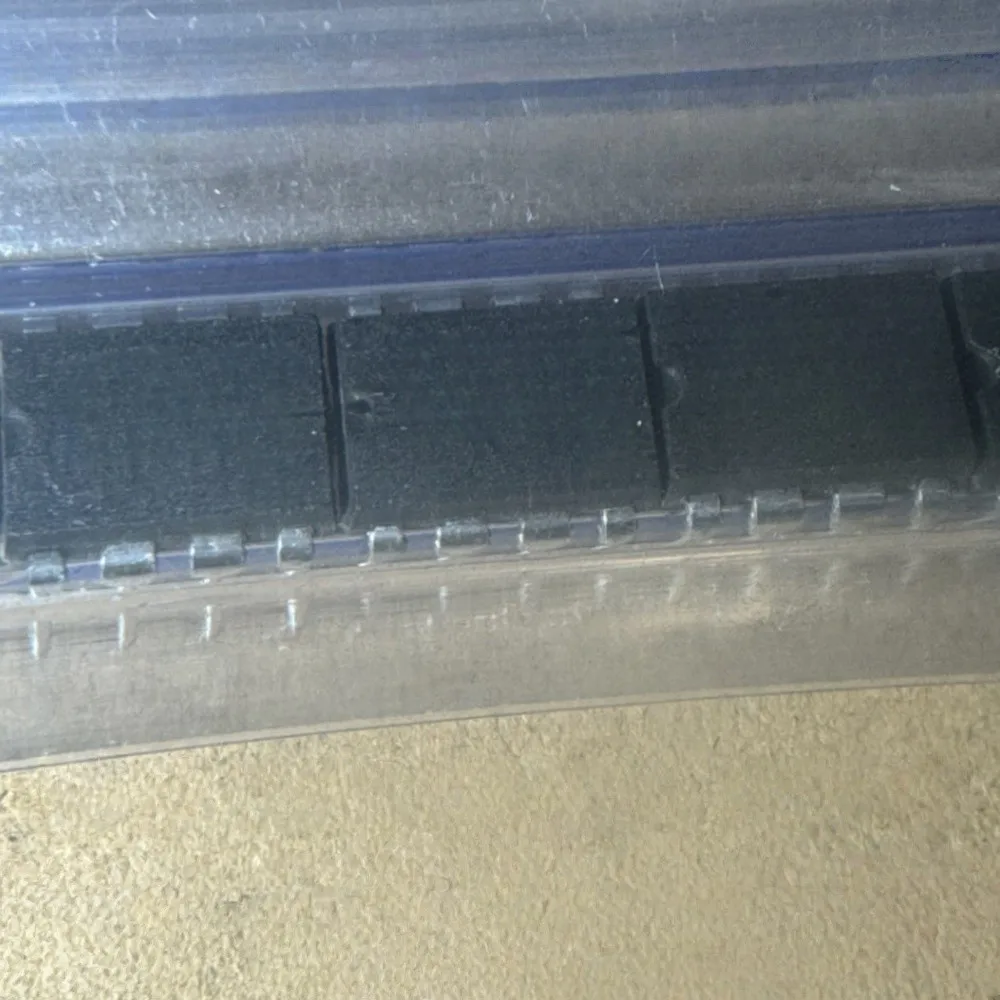 5pcs/lot LS1240AL LS1240AL-D08-T MB3771 3771 MC1458N MC1458 MD12H MD12 DIP-8