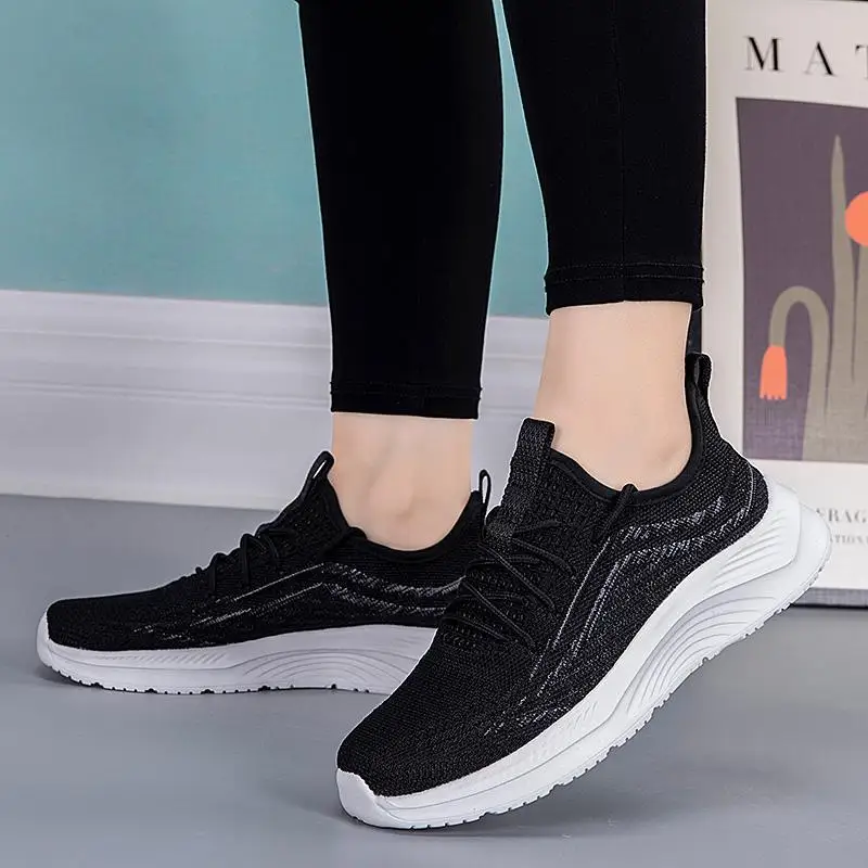 Sandalias de cuero para mujer, zapatos blancos de primavera y verano, zapatillas planas de estilo hada que combinan con todo, Tenis 2024