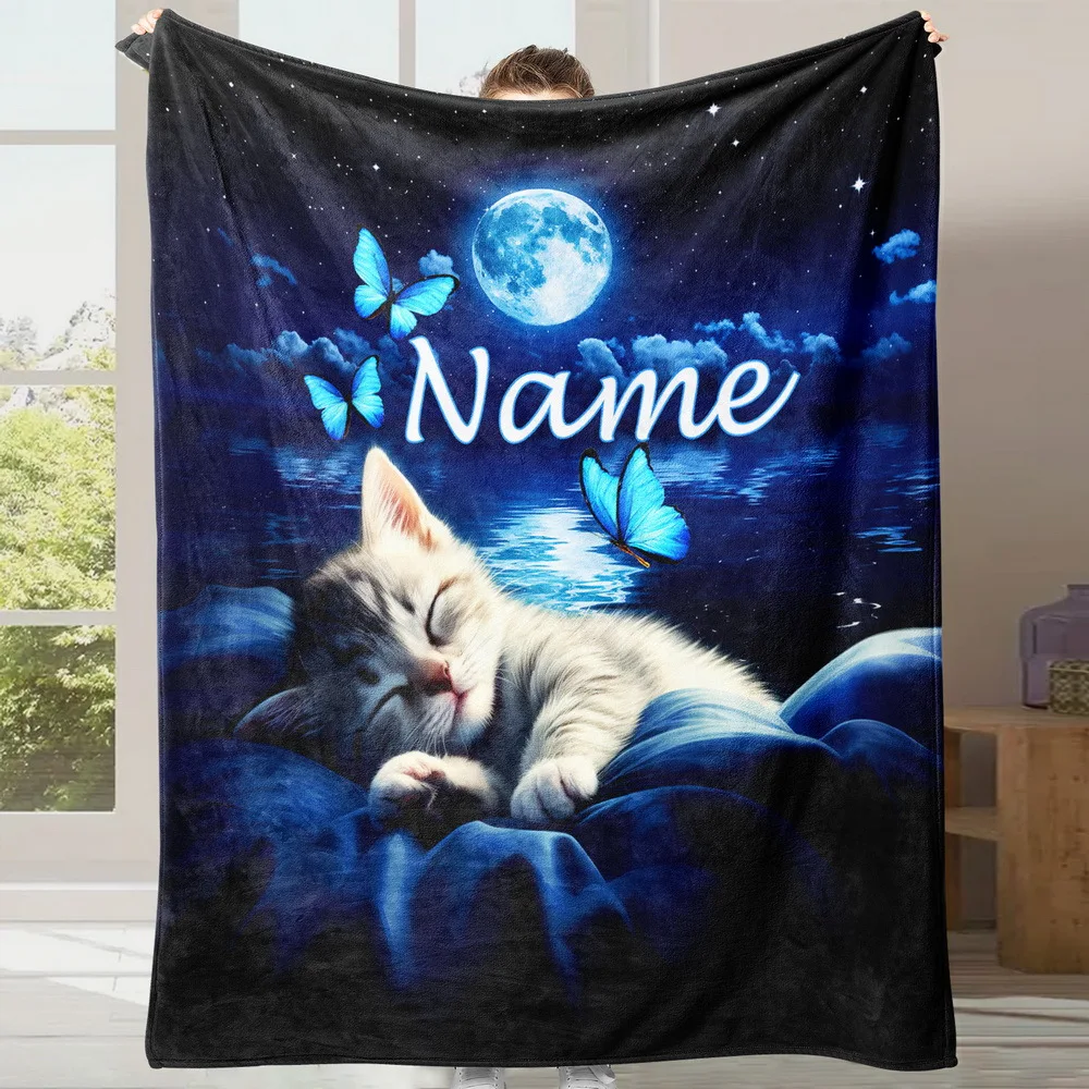 

1pc Custom-made name cat flannel blanket，lightweight, soft，suitable for all seasons, especially for sofa travel and camping beds