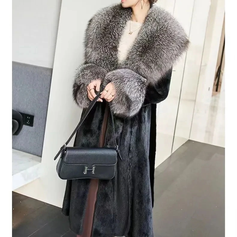 Abrigo elegante de visón para mujer, Parka de piel gruesa y cálida con cuello de piel de zorro holgado, abrigos largos de piel de imitación de visón para otoño e invierno 2025