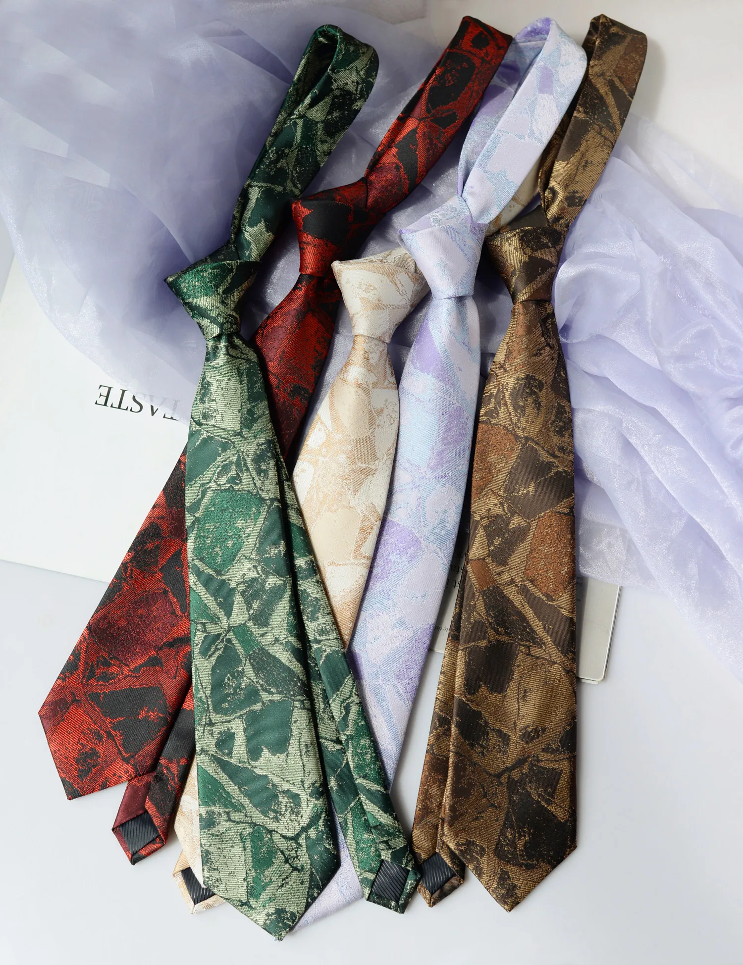 8cm Neue Blumenkrawatte für Herren Vintage Luxus-Krawatte mit Bambus- & Blumenmuster für Anzug und Hemd – Detail 28