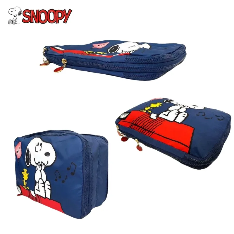 Borsa da toilette pieghevole carina periferica con personaggio di animazione Snoopy, borsa da toilette creativa per trucco da viaggio con cuore femminile kawaii all'ingrosso