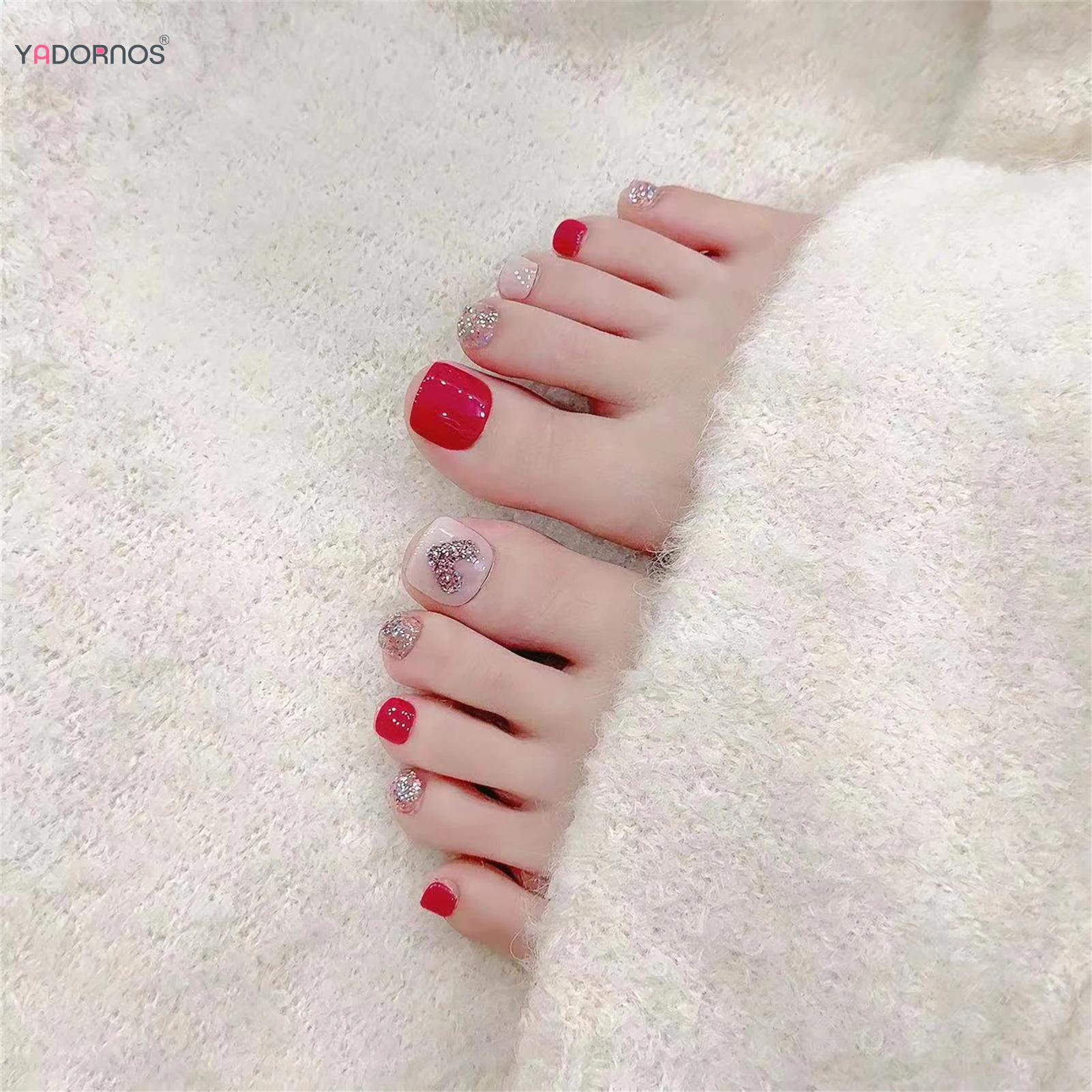 

10Pcs Red White False Toe Nails Handmade Short Square Press On Nails For Foot Shiny Love Heart Designs Wearable Nail Tips Art