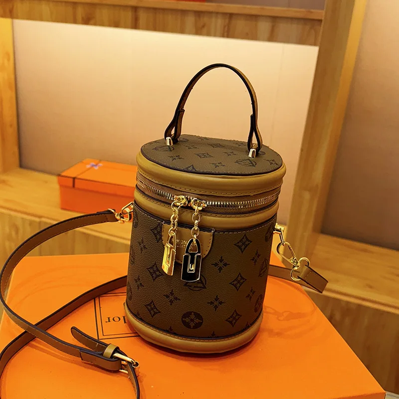 

Vintage Monogram Bucket Bag Retro Crossbody Purse for Women Fashion Cylinder Tote Chic Day-to-Night Bag, Trendy Shoulder Bag​