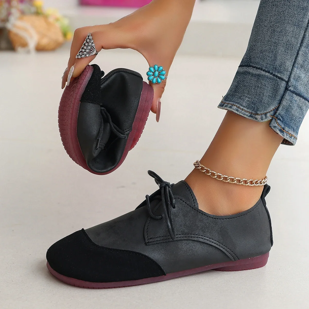 Modische neue Damen-Schuhe mit weicher Sohle, runder Spitze, Wildleder, Schnürschuhe, bequeme Loafer, Low-Top-Retro-Freizeitsneaker, Übergröße 43 – Detail 12