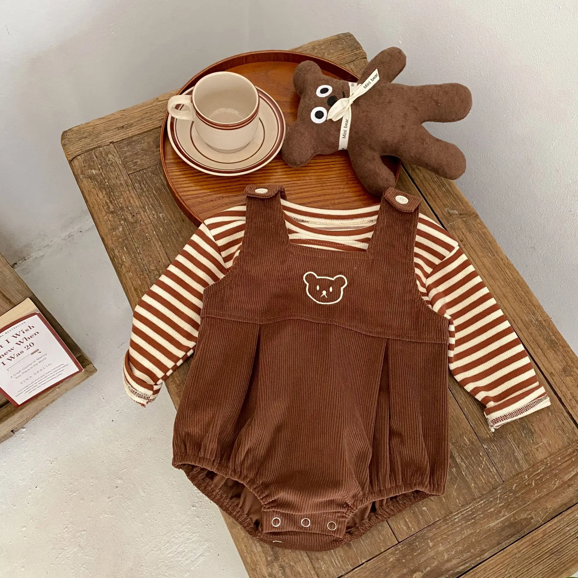 2022 spring all-cotton striped T-shirt for boys and girls + little bear embroidered strap romper triangle romper two-piece suit