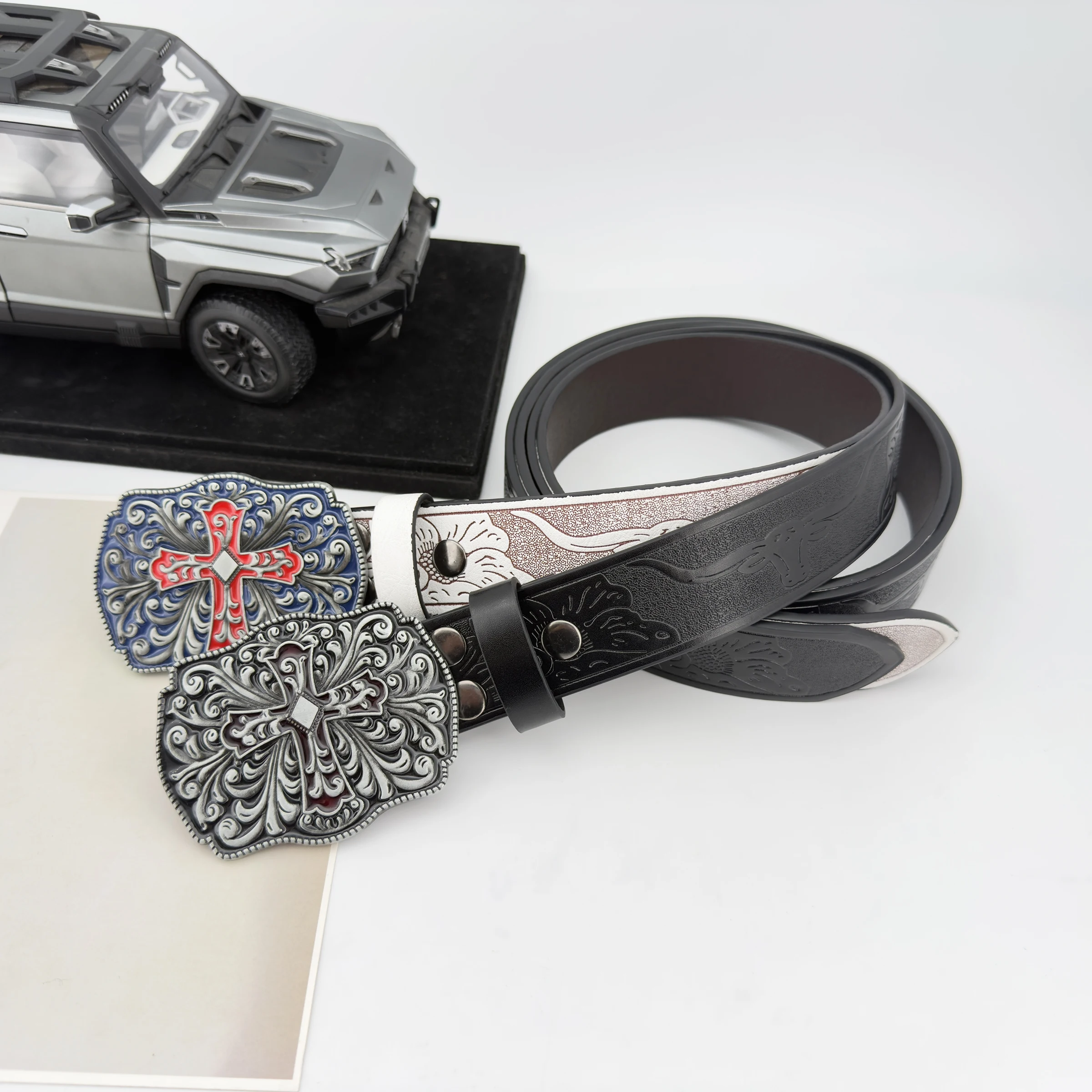 1 Piece of European and American Fashionable Vintage Painted Oil Cross Pattern Men's Belt, Retro Embossed Craftsmanship, Persona