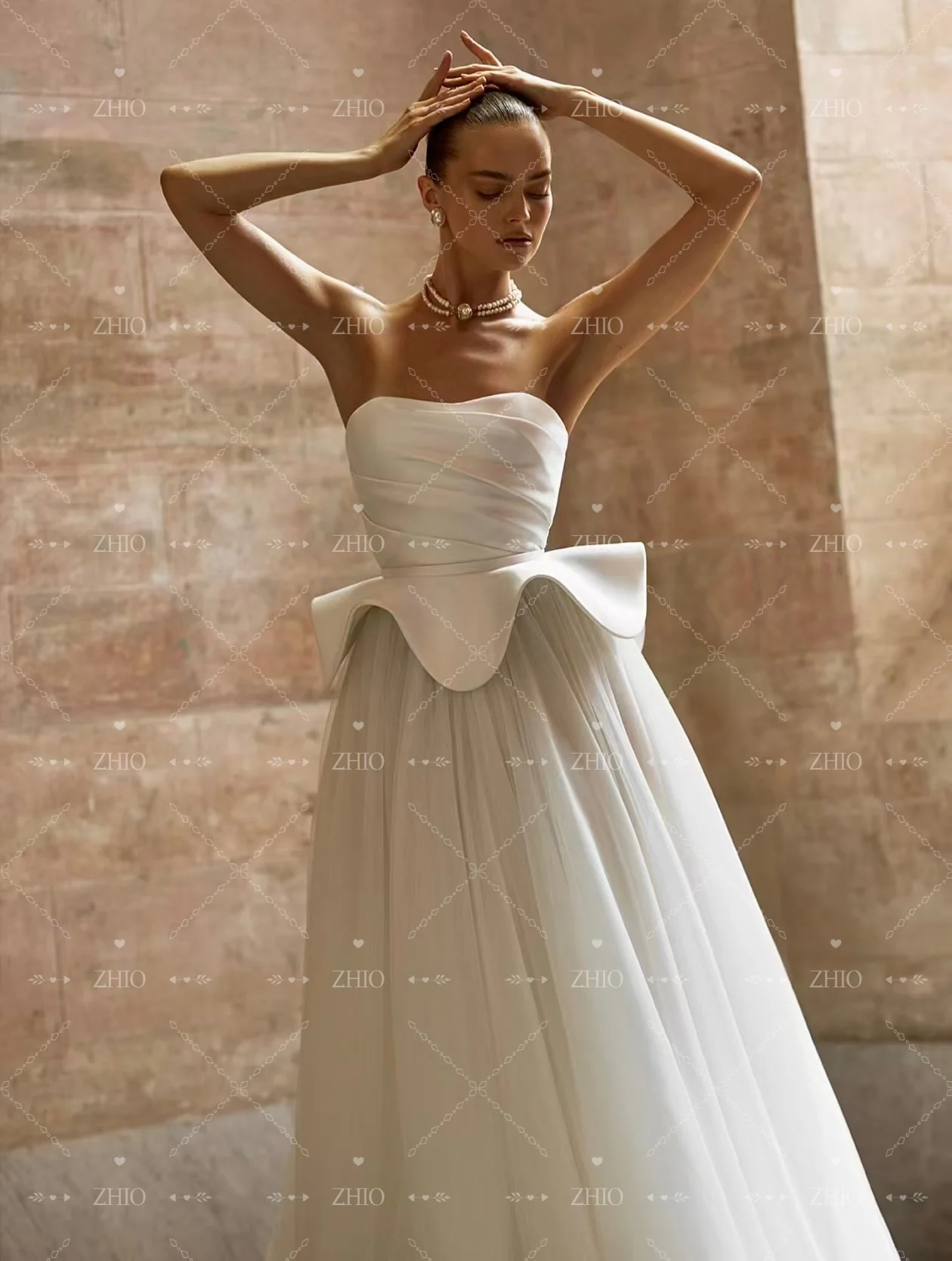 ZHIO Elegant Tiered Wedding Dress Strapless Corset Draped Floor Length Ivory Tulle Bridal Gown Customized Luxury Robe De Mariée