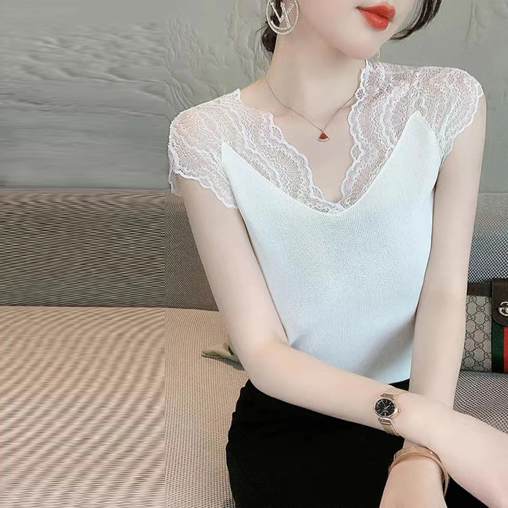 สีดําสีชมพูแขนกุด Splicing Elastic T เสื้อผู้หญิงสีฟ้าสีขาวดอกไม้ลูกไม้แผงเสื้อสาว S-3XL เสื้อผ้าหญิงเสื้อ