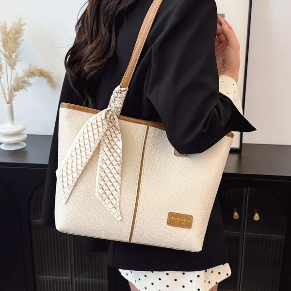 

2025 New Simple Style Women's Bag Versatile Texture Large Capacity Shoulder Bag Temperament Commuter Tote Bag