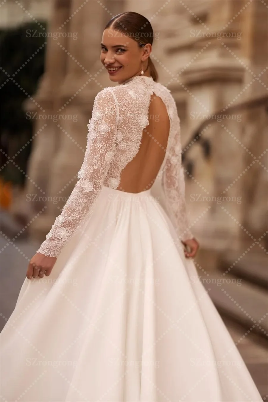 Hoge hals kant satijn Boho A-lijn zakken trouwjurk open rug lange pofmouwen strand bruidsjurk met trein op maat gemaakt