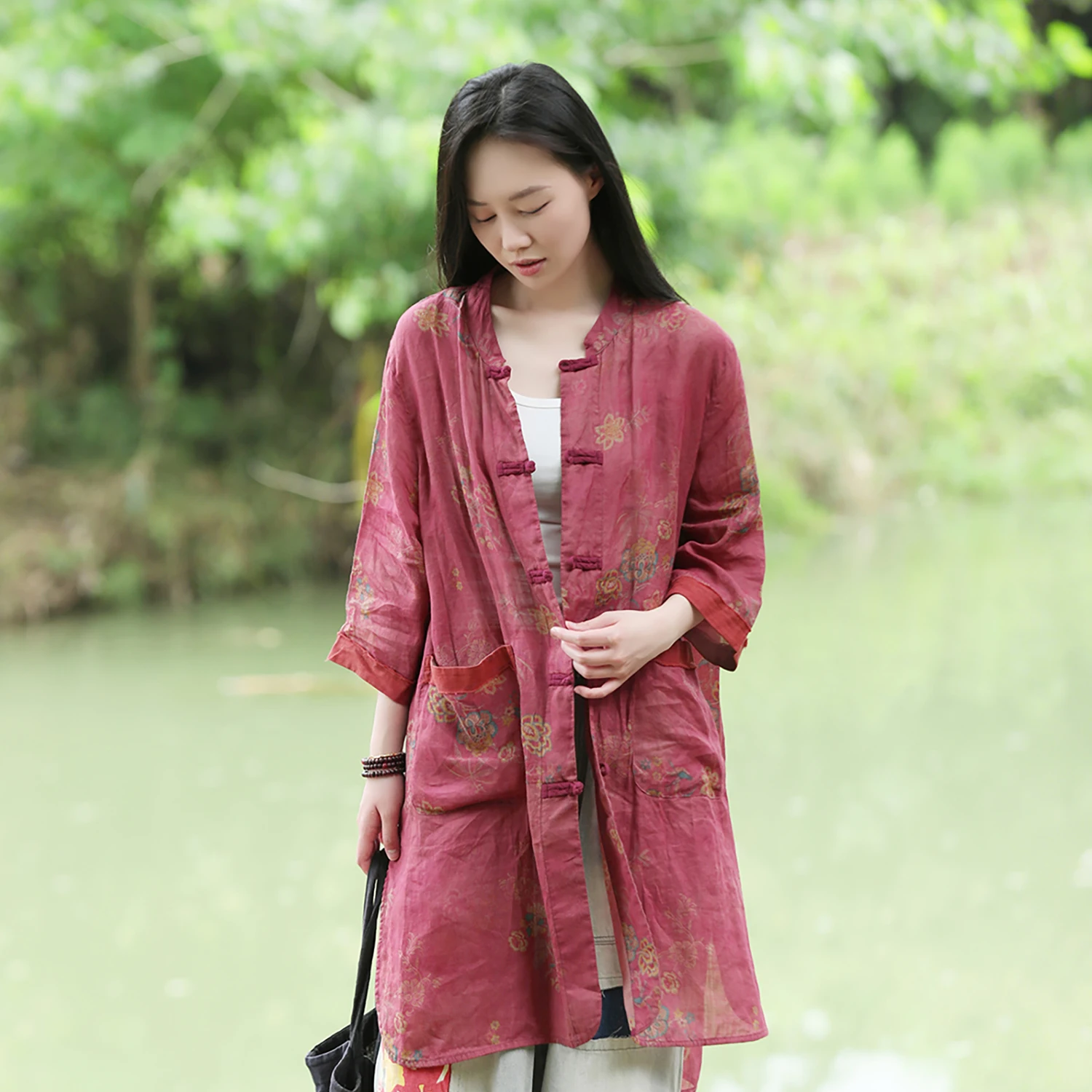 

LZJN New Chinese-Style Retro Print Loose Ramie Shirt, Mid-Length Women's Open Cardigan with Mid-Sleeves and Toggle Buttons