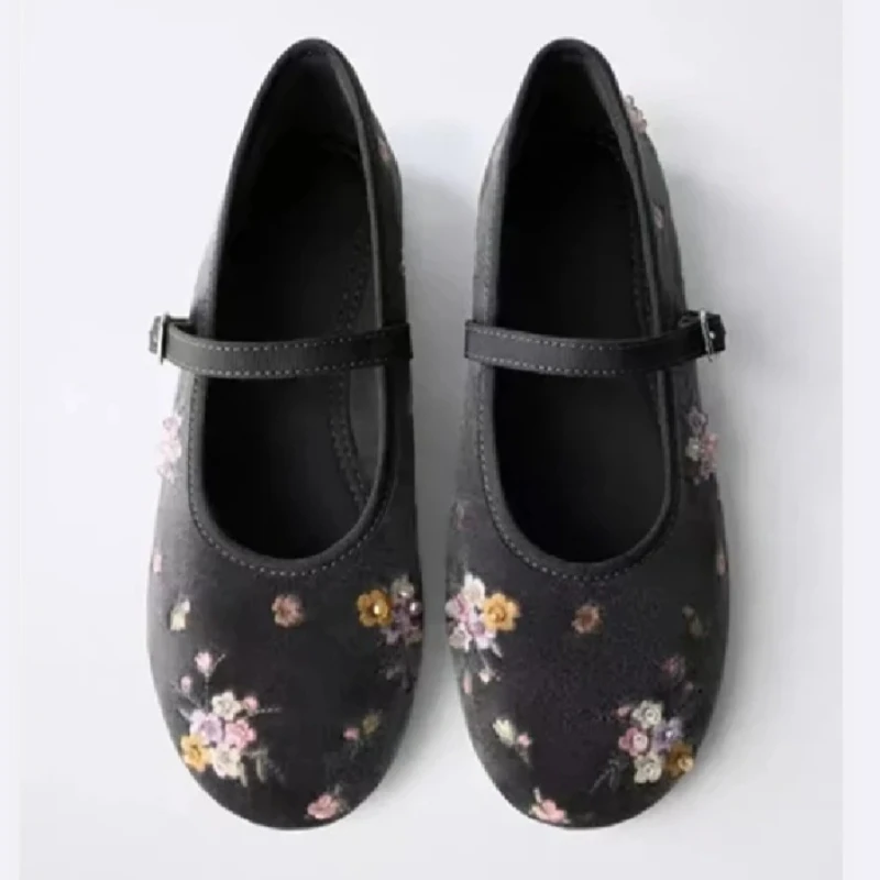 

Embroidery Elegant Ballet Flats Women Shallow Comfy Soft Sole Casual Shoes Ladies Retro Round Toe Brand Mary Jane Shoes Women