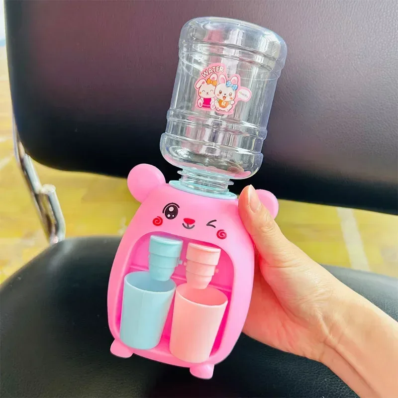 Novo mini dispensador de água duplo para crianças com bonito rosa azul água fria/quente suco leite potável fonte simulação brinquedos de cozinha