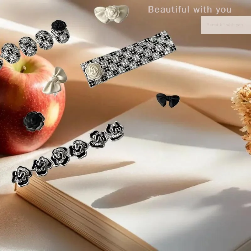 

Elegant DIY Nail Art Tool - 3D Sweet Bowknot & Camellia Flower Silicone Nail Mold for Charm Manicure Decoration