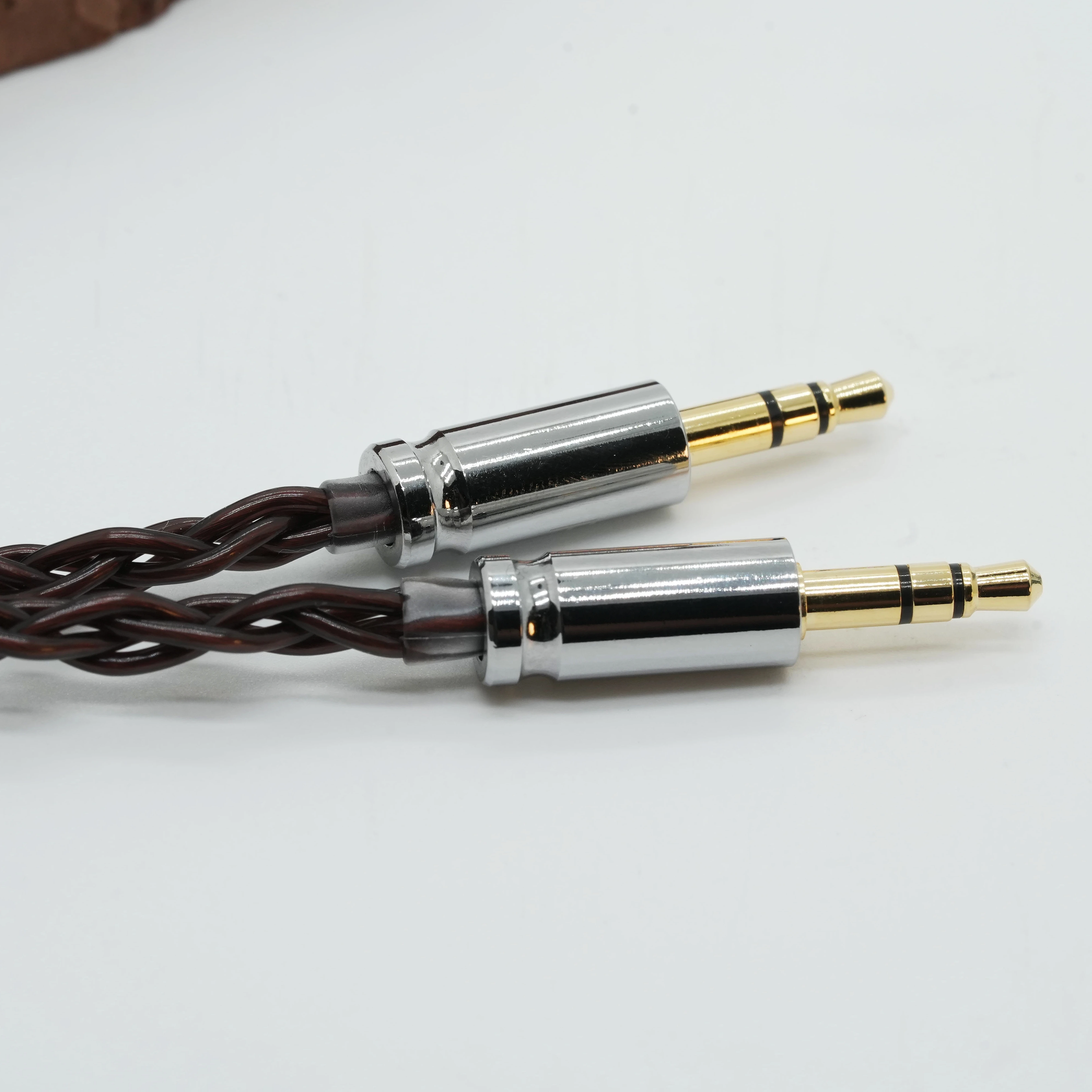 XINHS 8 Core OFC Headphone Cable Dark Brown Dual 3.5mm To 4.4 Balanced XLR 6.35 Stereo Replacement Cord For Sennheiser HIFIMAN